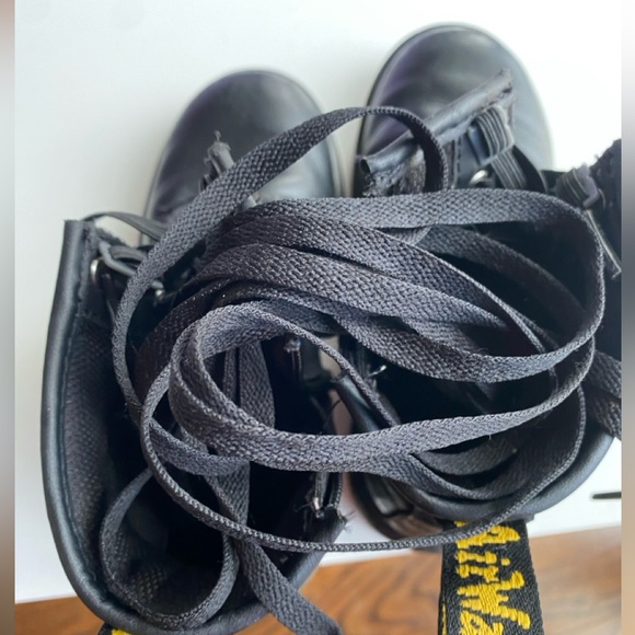 SOLD Dr Martens boots size 3 - Picture 6 of 6
